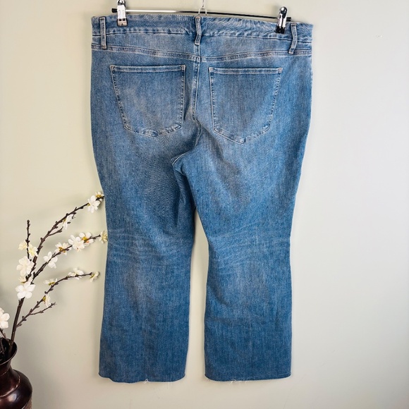 Express Pintuck Raw Hem FlexX '70s Flare Jean Size XL (18-20) - Picture 5 of 6